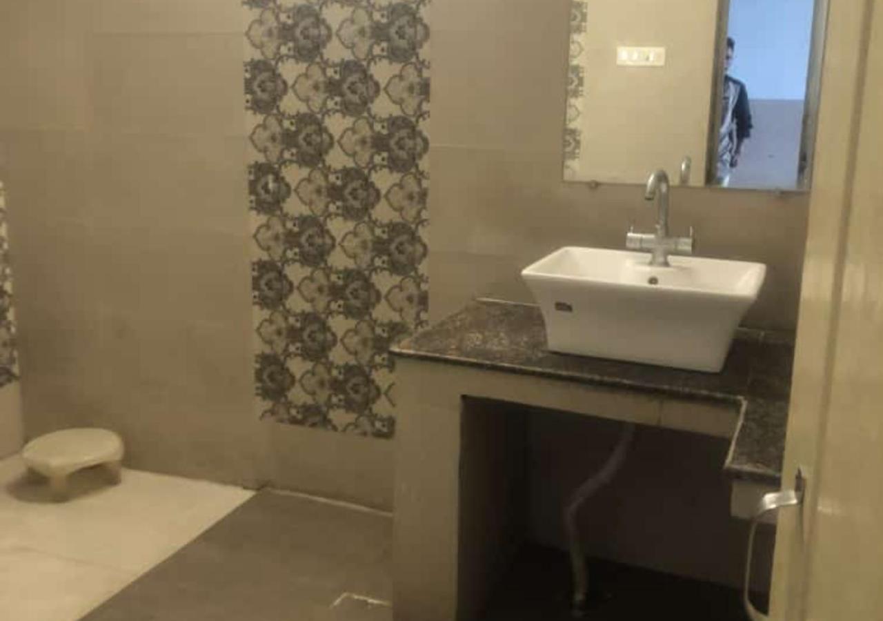 Shree Chitra Residency By Grb Hotel Haridwār Exterior foto